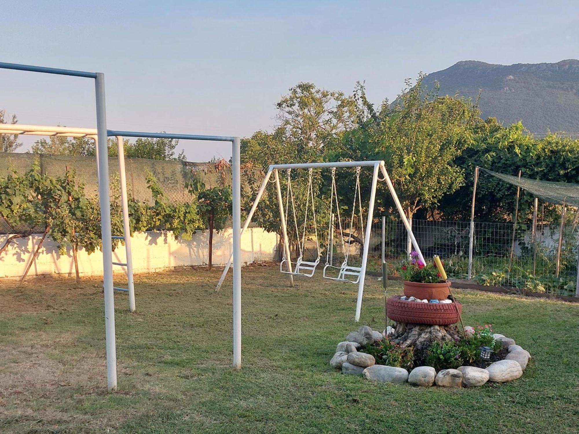Pomegranate Tree House - Meteora ξενώνας Καλαμπάκα Εξωτερικό φωτογραφία
