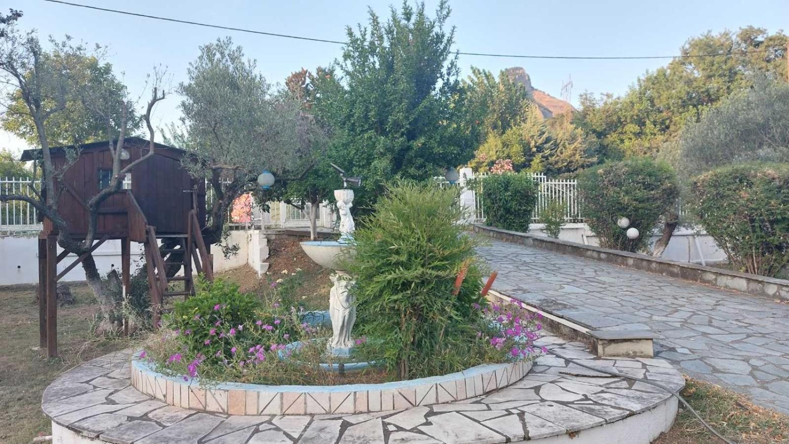Pomegranate Tree House - Meteora ξενώνας Καλαμπάκα Εξωτερικό φωτογραφία