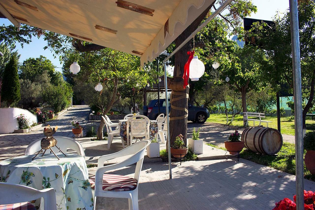 Pomegranate Tree House - Meteora ξενώνας Καλαμπάκα Εξωτερικό φωτογραφία