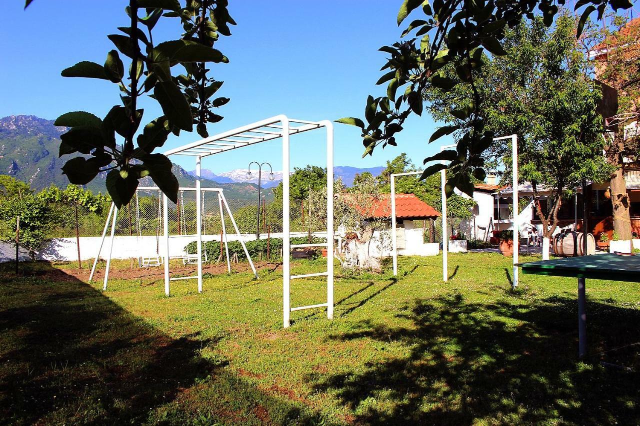 Pomegranate Tree House - Meteora ξενώνας Καλαμπάκα Εξωτερικό φωτογραφία
